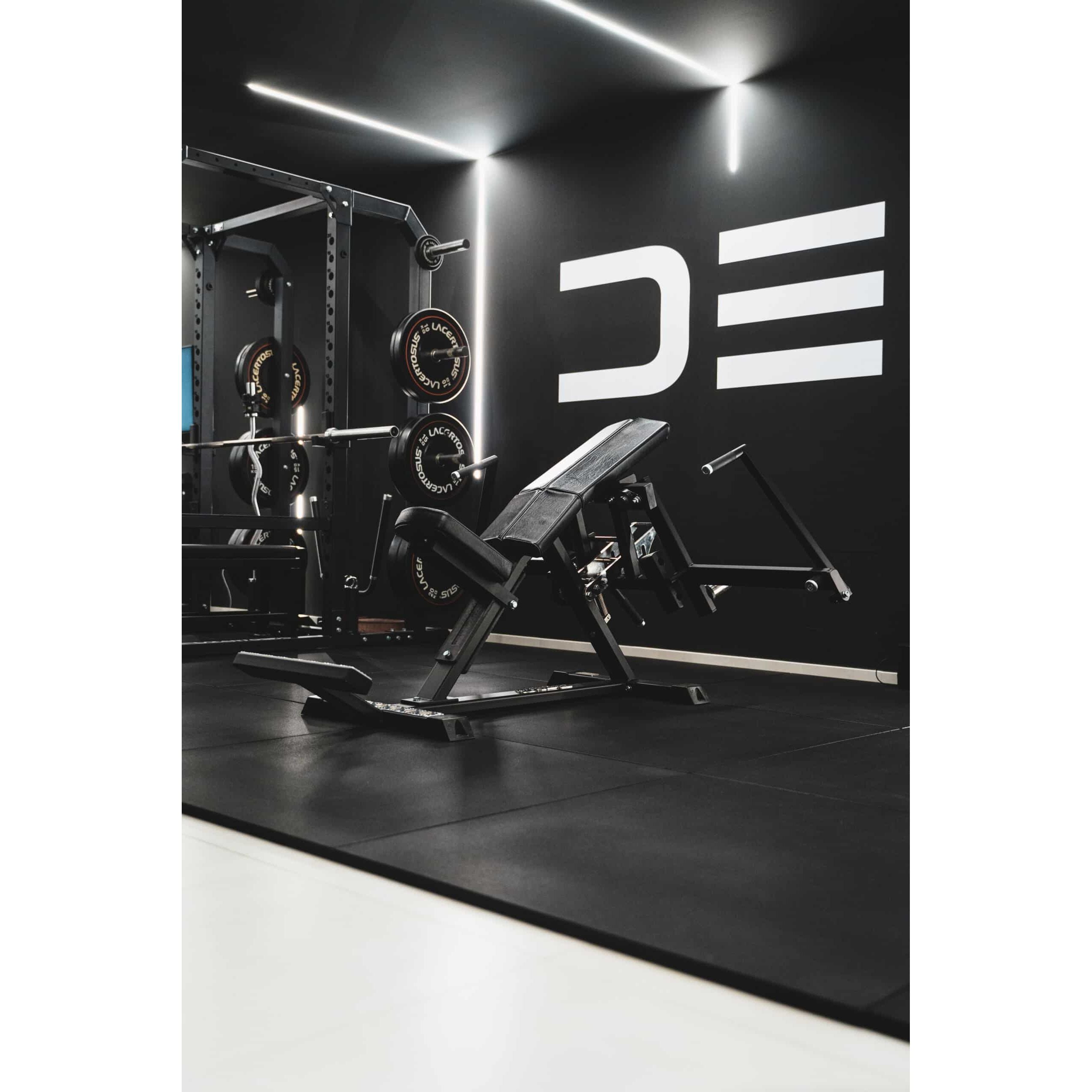 Gymleco Chest Machine 023 Incline Pec Fly