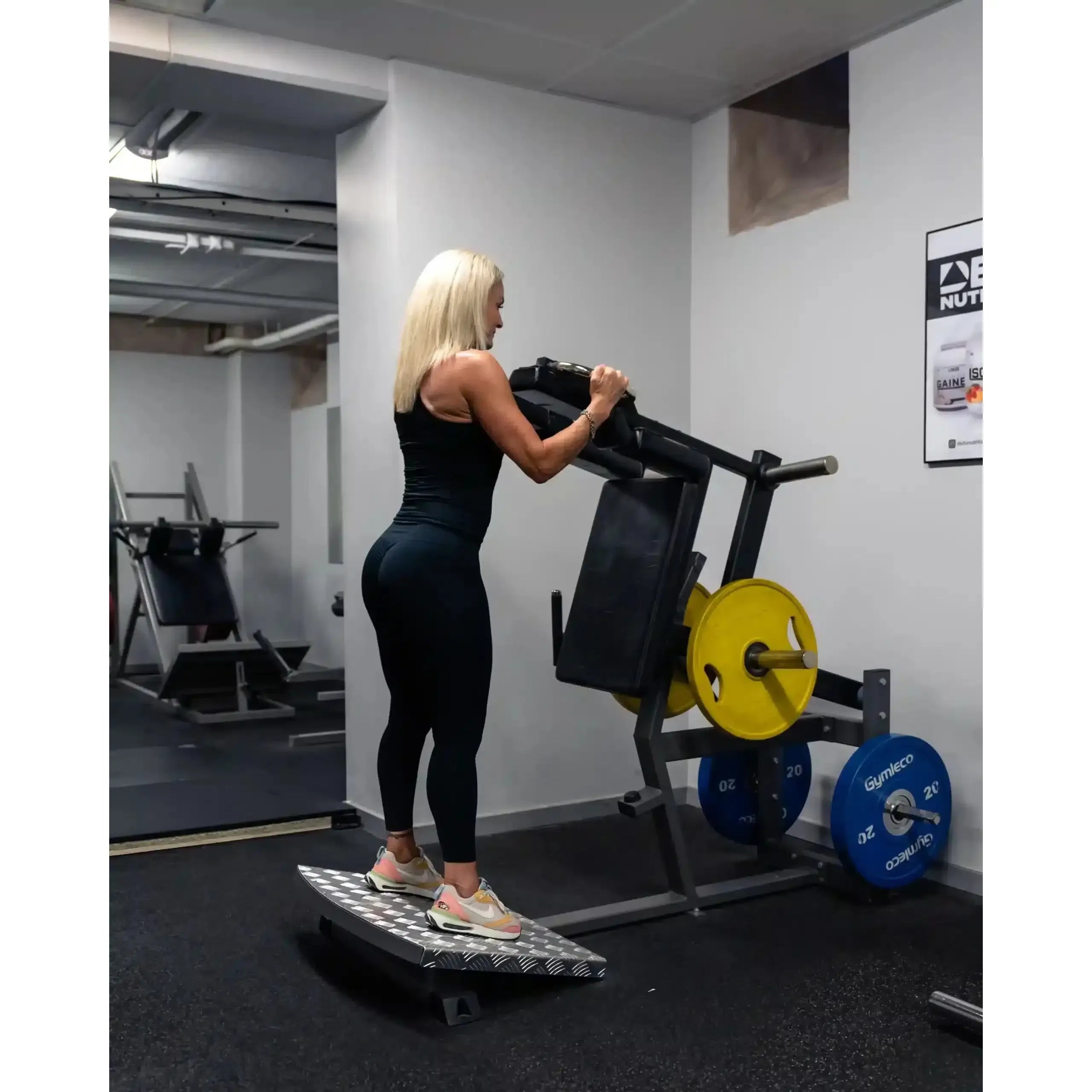 Gymleco Strength Machine 044 V Squat Plate Loaded