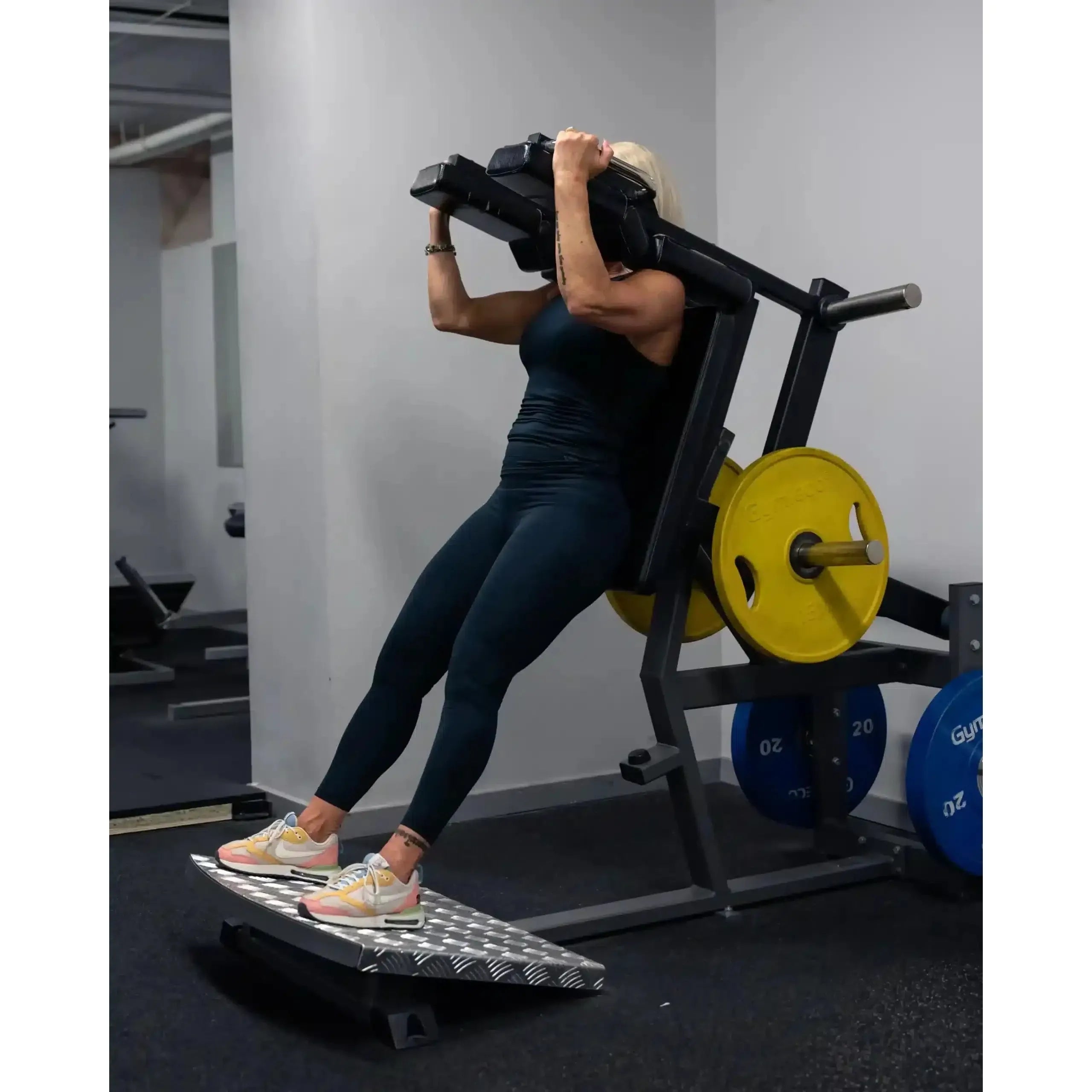 Gymleco Strength Machine 044 V Squat Plate Loaded