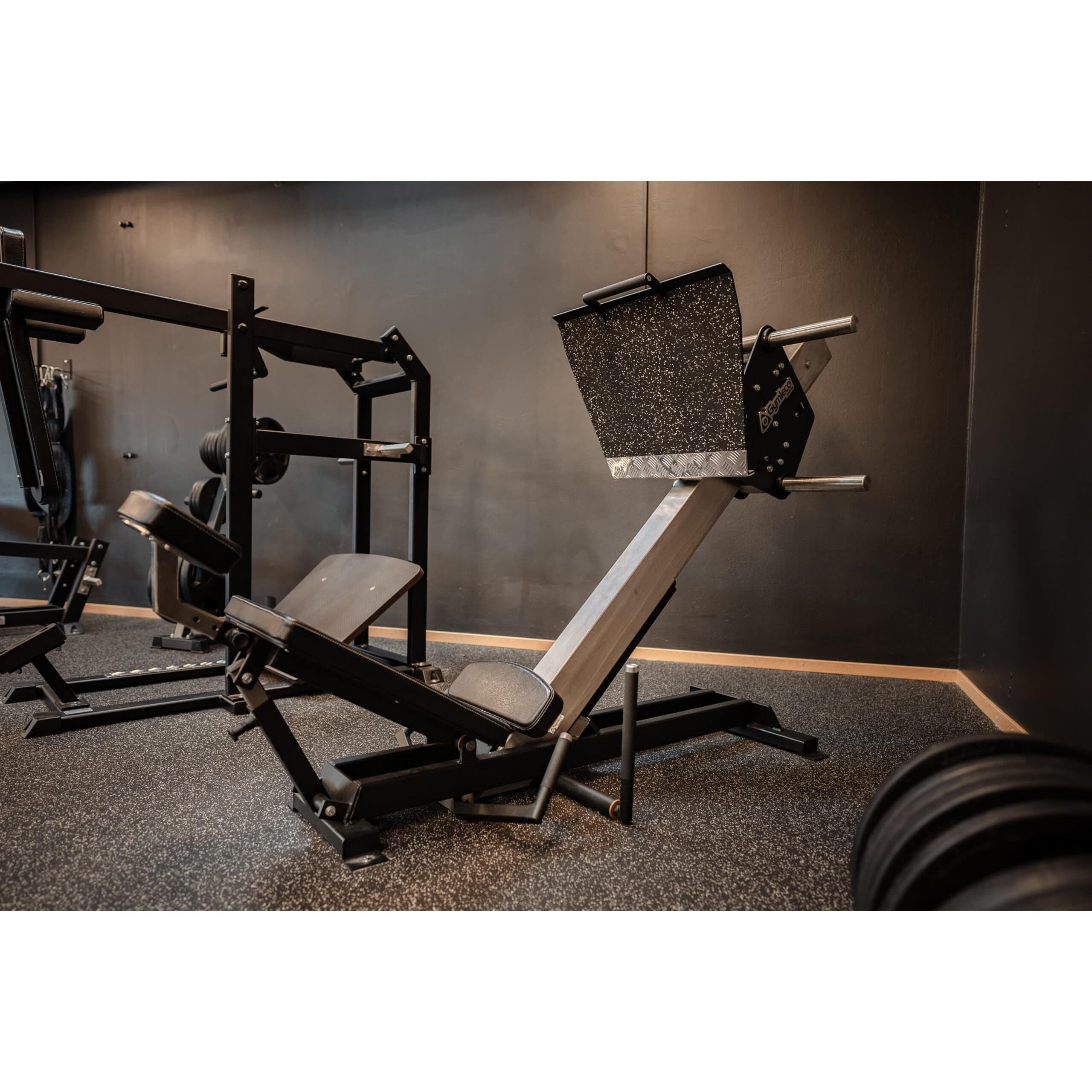 Gymleco Leg Strength Machine 243 Leg Press 45 Degree