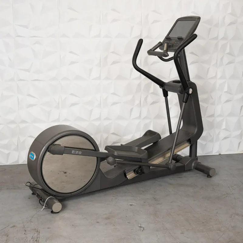 Muscle D Fitness Muscle D Fitness Commercial Elliptical Trainer - Touch Screen