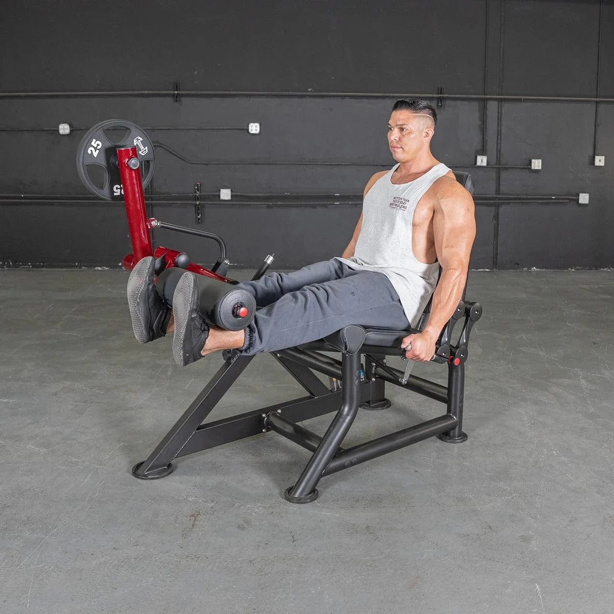 Power Leverage Leg Extension Machine 59" x 46" x 46